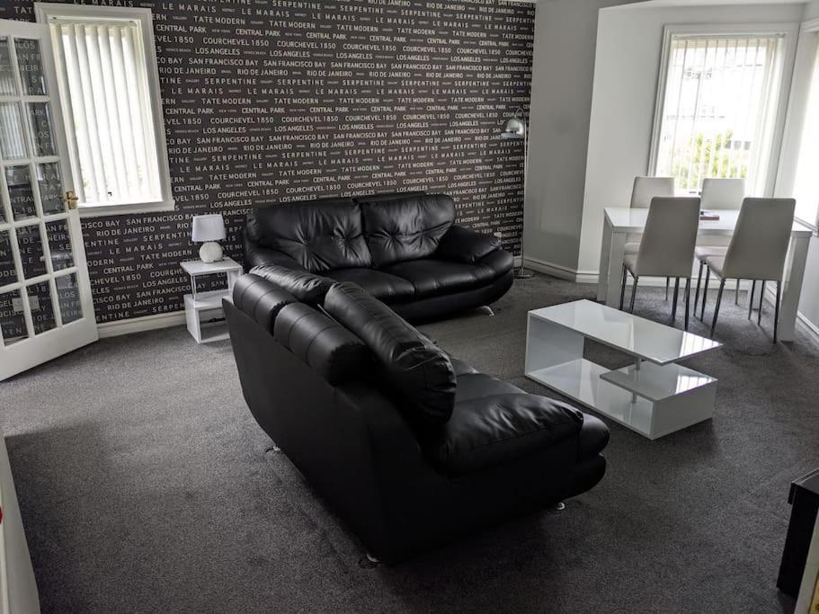 Teith Court Apartment With Private Parking. Stirling Eksteriør billede